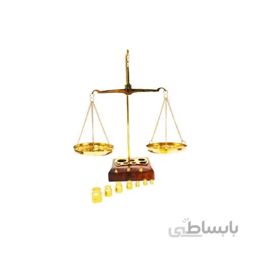 ترازوی عدالت – وارداتی – جنس برنجی با پایه چوبی – مستطیل شکل
