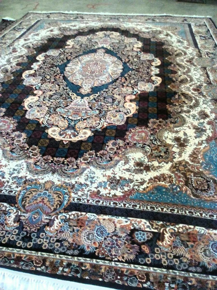 زرع نیم 1.5×1 متری طرح لیلی وزرا ۷۰۰شانه ا Vozaracarpet