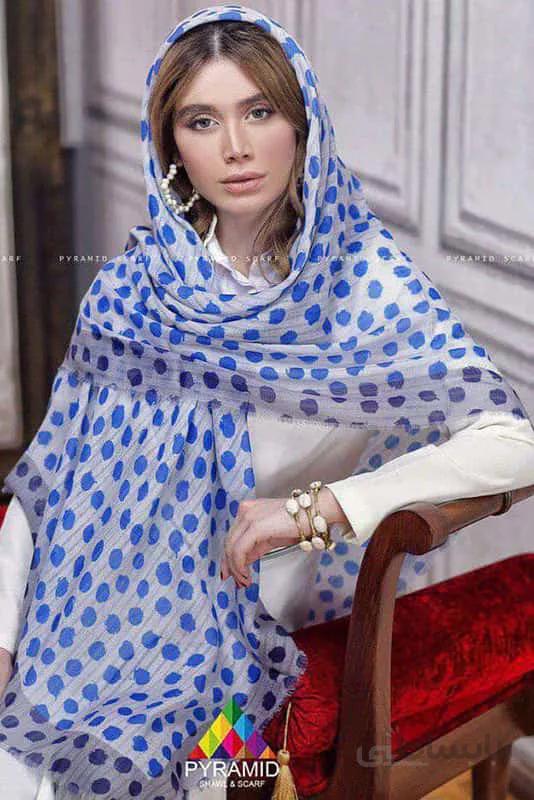 روسری نخی خالدار آبی