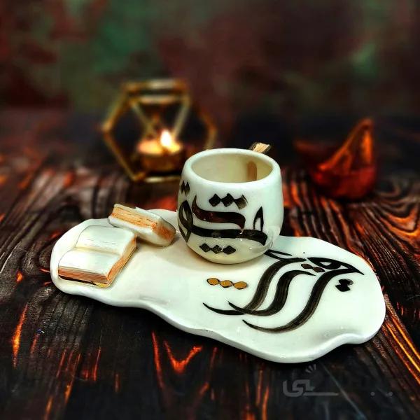 ست فنجان و پیش دستی سرامیکی دست ساز طرح عشق