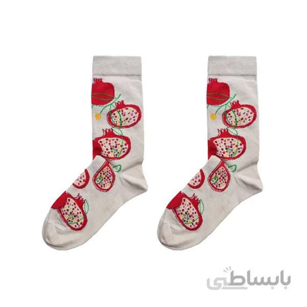 جوراب ساق دار زنانه کرمی با طرح انار شب یلدا کد PH592