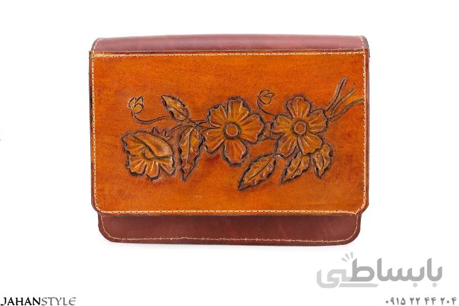 کیف دوشی چرم طبیعی قلم زنی طرح گل کد 587930