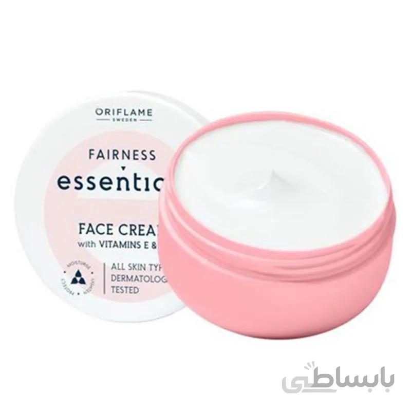 کرم مرطوب کننده صورت اوریفلیم سری Essentials حاوی ویتامین E و B3 حجم 75 میل