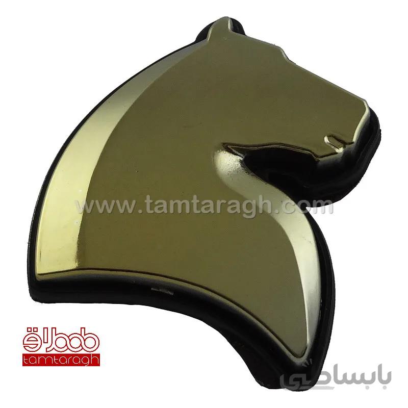 لوگوی گلد جلو پنجره سمند