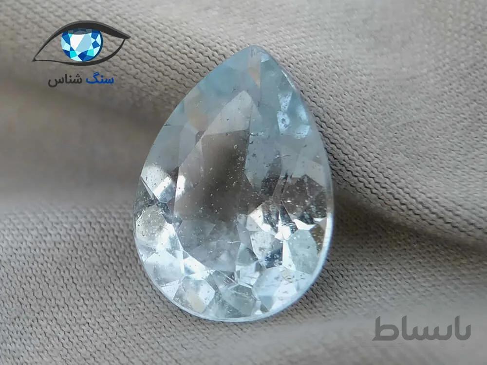 توپاز آبی آسمانی اشکی 5.57 قیراط