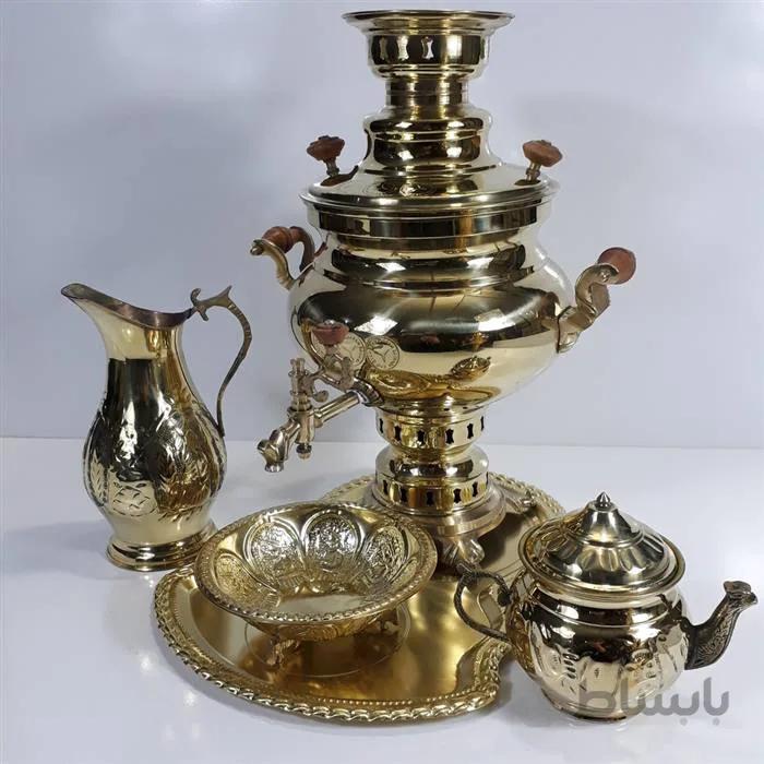 ست سماور زغالی برنجی شش لیتری طرح ساده همراه پاسماوری ا ست سماور زغالی برنجی ضخیم شش لیتری همراه پاسماوری طرح ساده