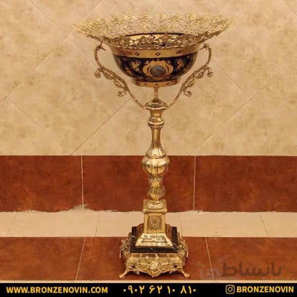 آجیل خوری برنزی کنار سالنی پایه سنگی صفحه سرمه ای