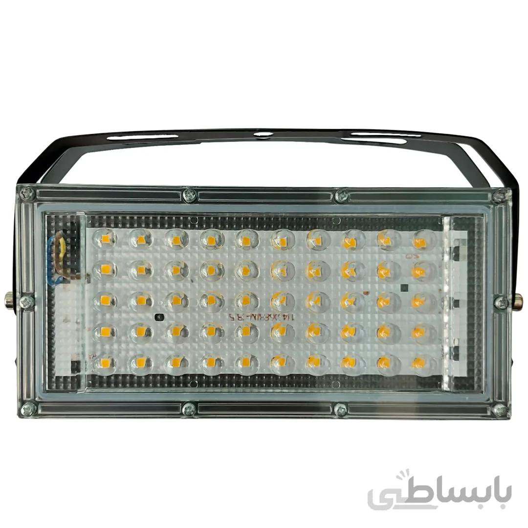 پروژکتور ال ای دی 50 وات 220 ولت سفید آفتابی ضد آب