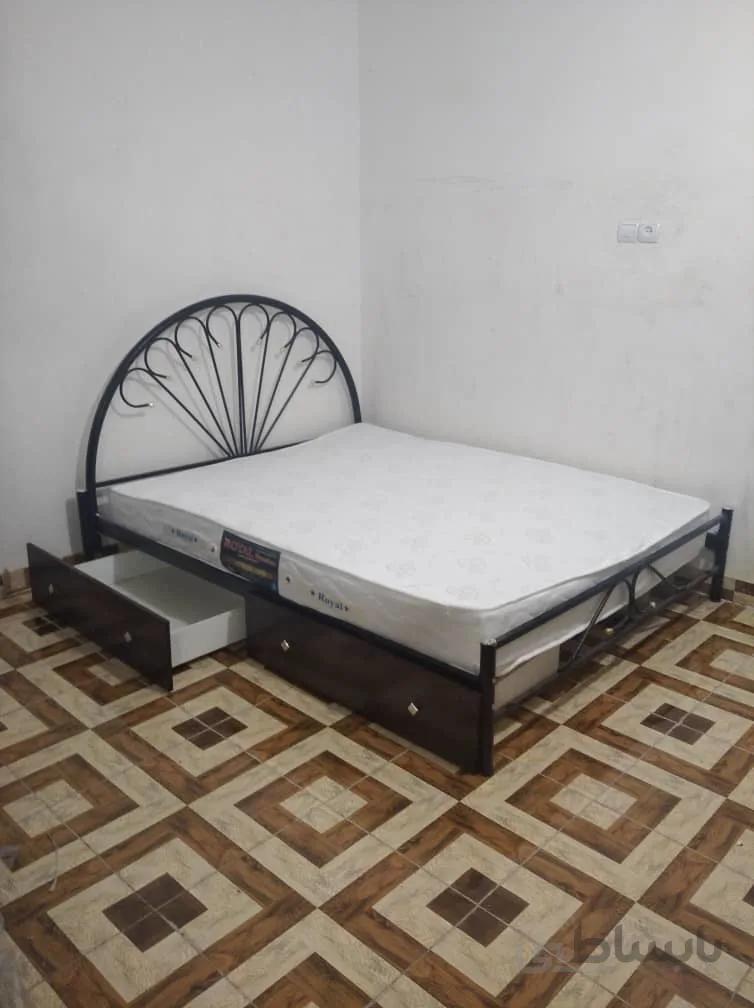 تخت خواب دونفره فلزی مدل طاووس سایز 160x200 سانتیمتر حمل رایگان در تهران - تخت دونفره با کشو