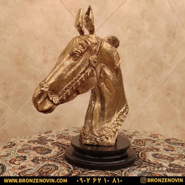 مجسمه برنزی کله اسب