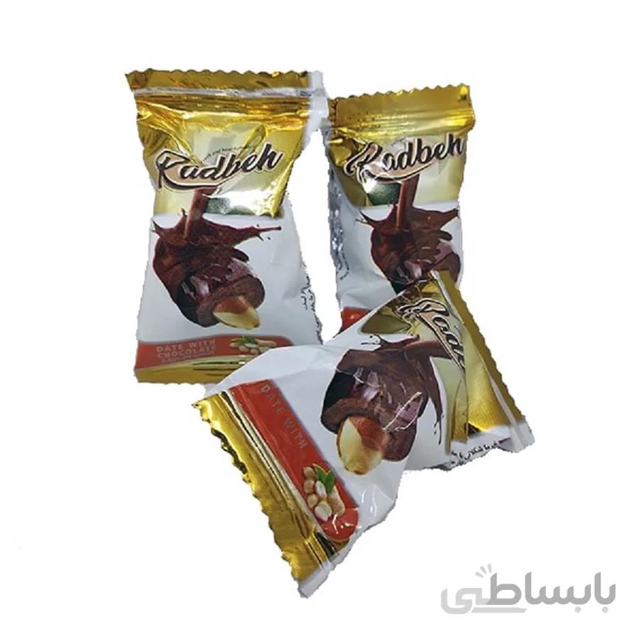 خرما شکلاتی با مغز بادام زمینی