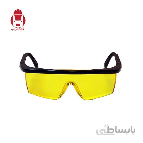 عینک مخصوص آزمایشگاه
