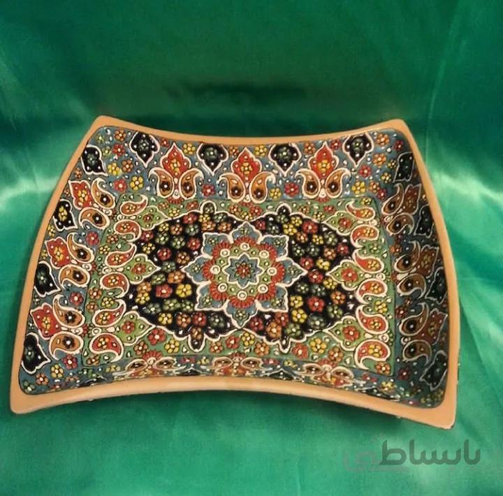 سینی سفالی میناکاری شده کد ۱۰۸۴۶