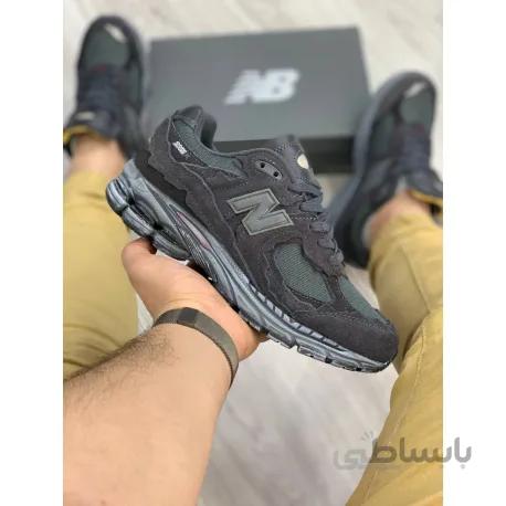کفش اورجینال نیوبالانس2002 ست زن و مرد مشکی newbalance 2002r