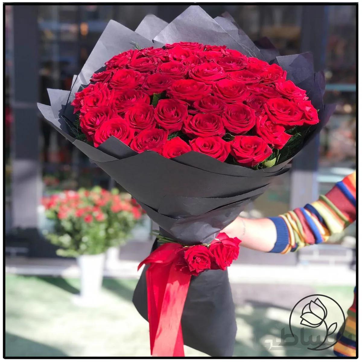 دسته گل رز هلندی