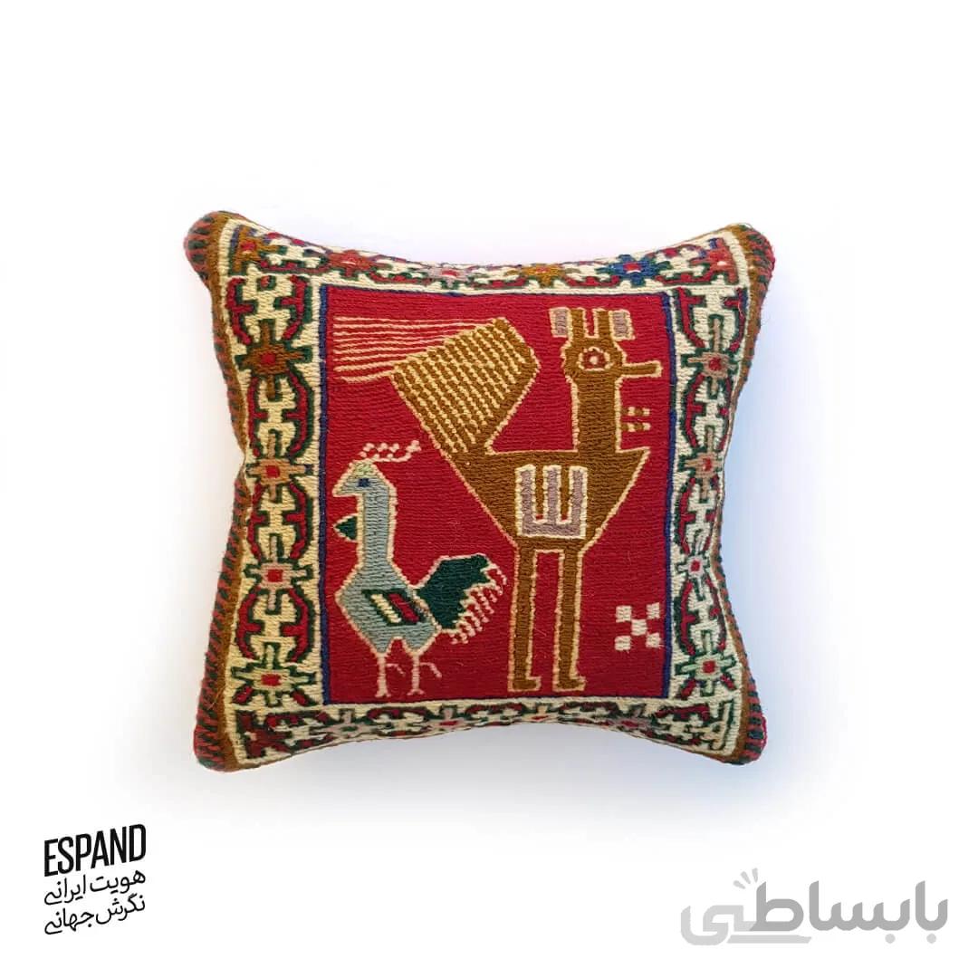 کوسن گلیم سوزنی طرح مرغ و خروس 2