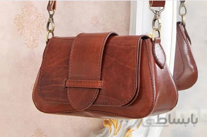 کیف دوشی زنانه چرم گاوی کد ۱۰۲۰۹۵