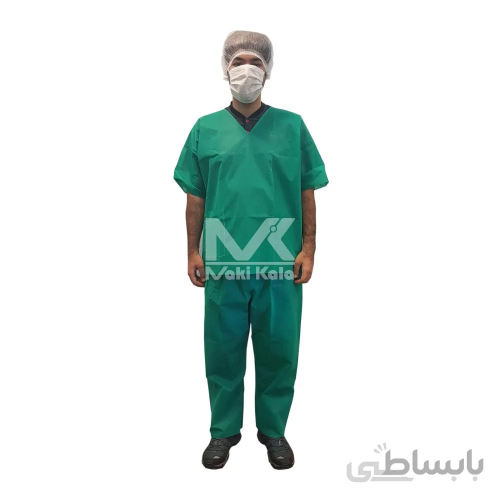 لباس یک بار مصرف دو تیکه همراه با ماسک و کلاه