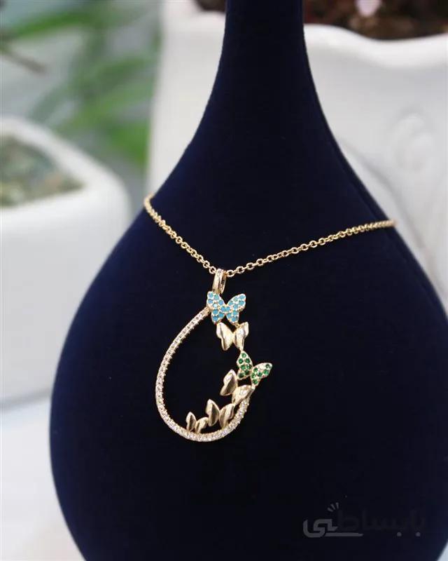 گردنبند پروانه و اشک