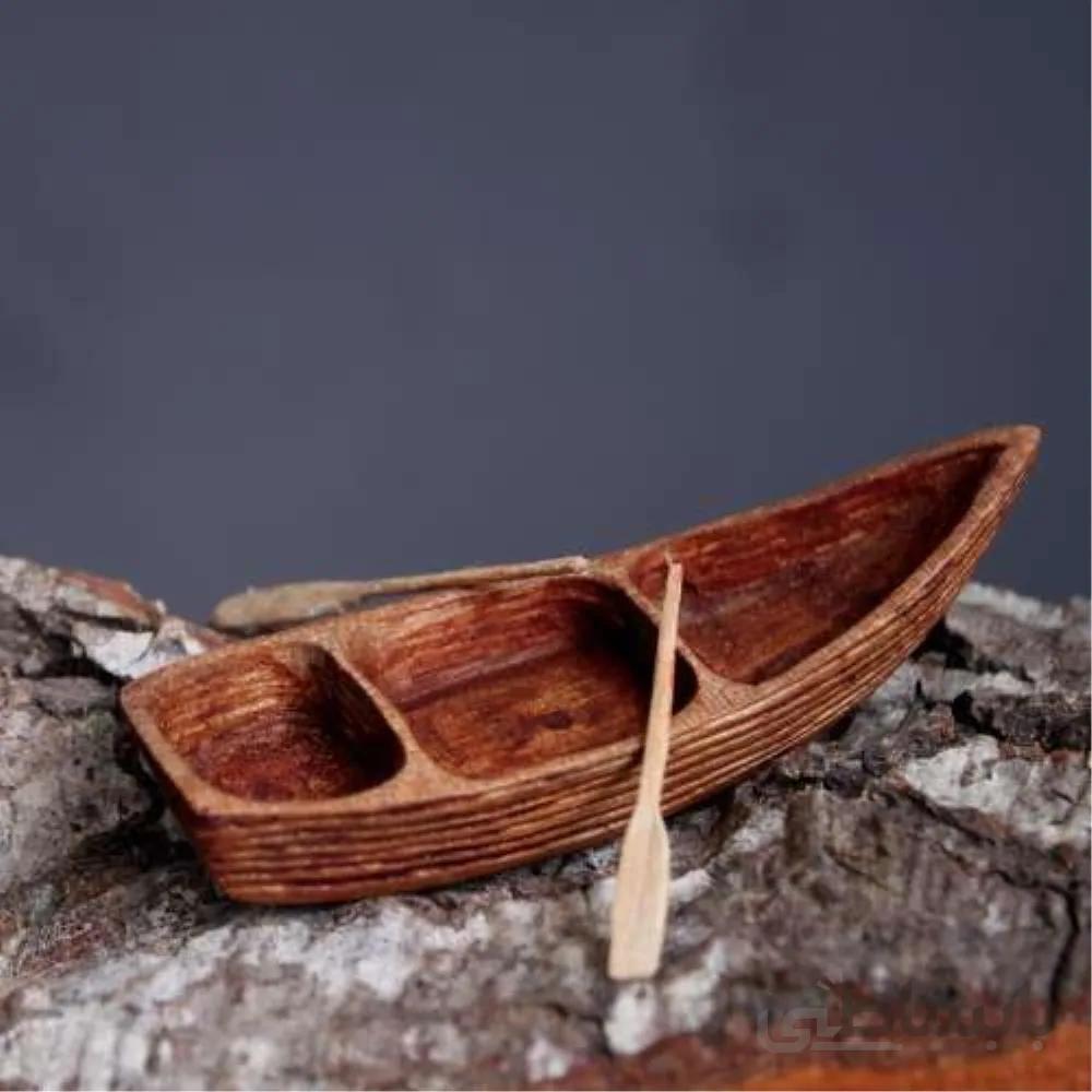 دکوری دستساز چوبی طرح قایق تالاب ا Handmade wooden decor of the lagoon boat design