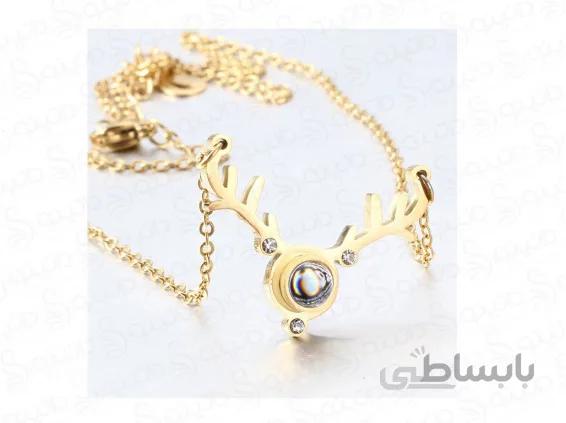 گردنبند زنانه دوستت دارم به صد زبان دنیا طرح شاخ طلایی گوزن 10134