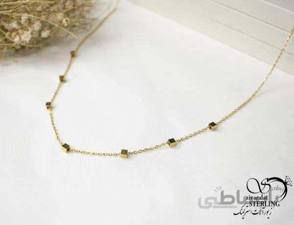 گردنبند استیل زنانه مربعی طلایی