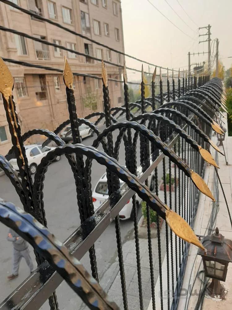 حفاظ سرنیزه ای سه سر