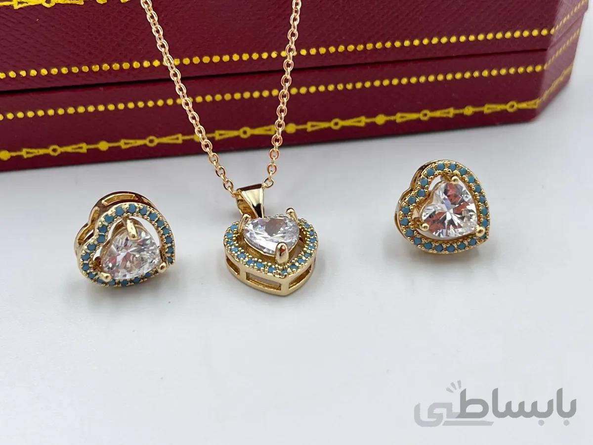 نیم ست گوشواره و گردنبند طرح قلب نگین دار