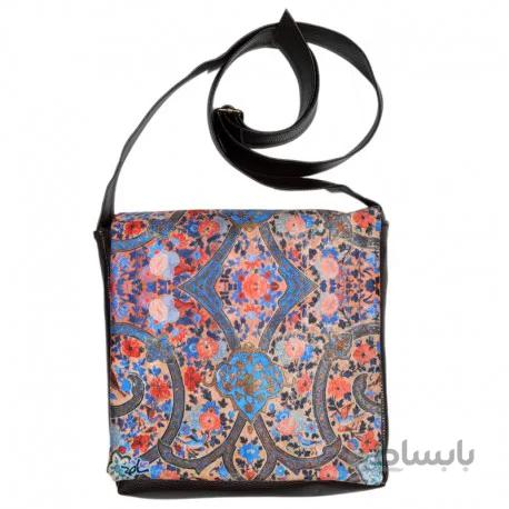 کیف چرمی خورجینی بهار