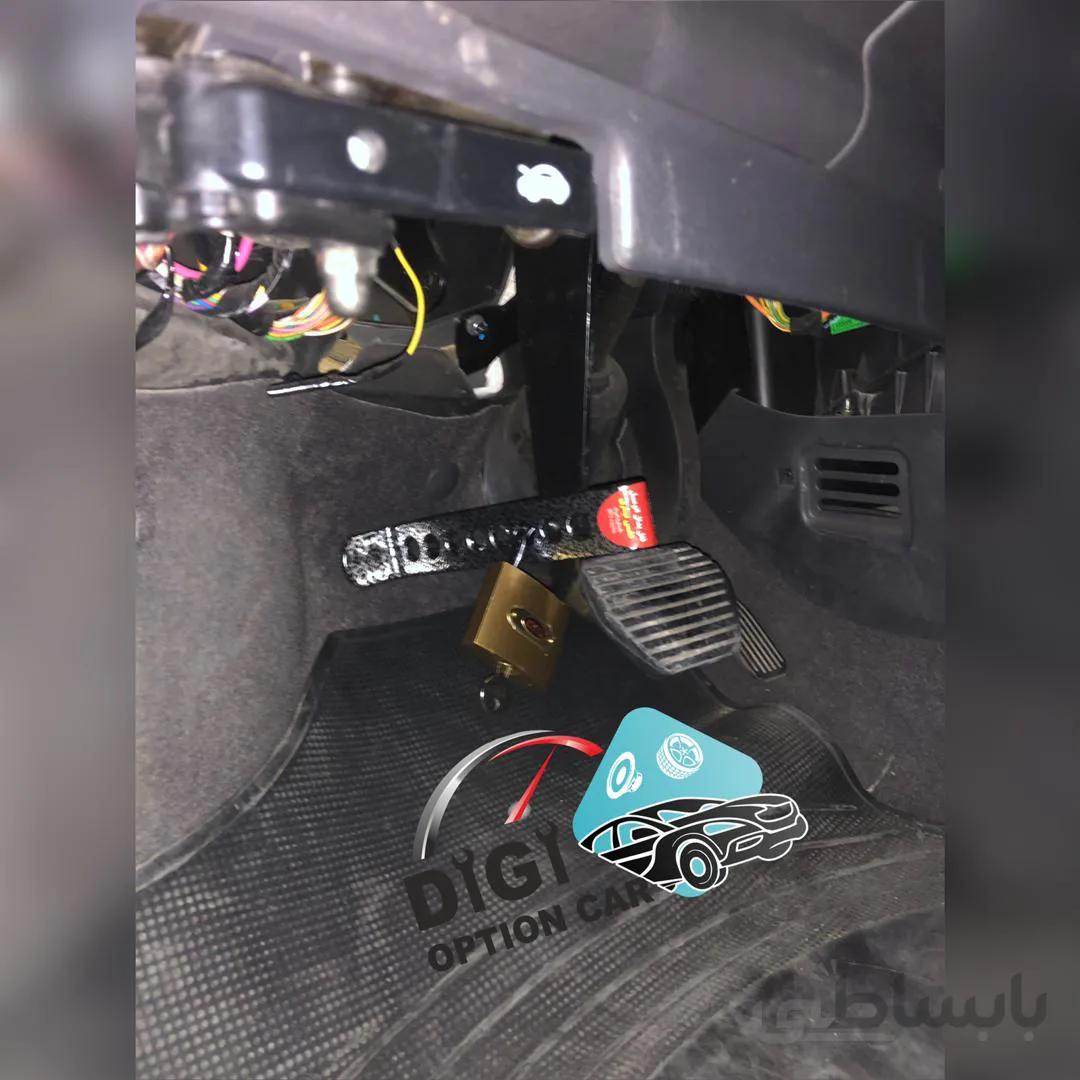 قفل پدال خودرو اتوماتیک