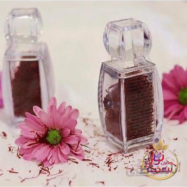 زعفران سرگل ممتاز رضوان بیدخت 5 گرم ظرف آذین