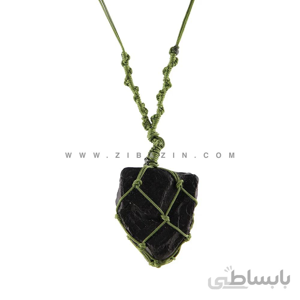 آویز دستساز سنگ شبق (کهربای سیاه)