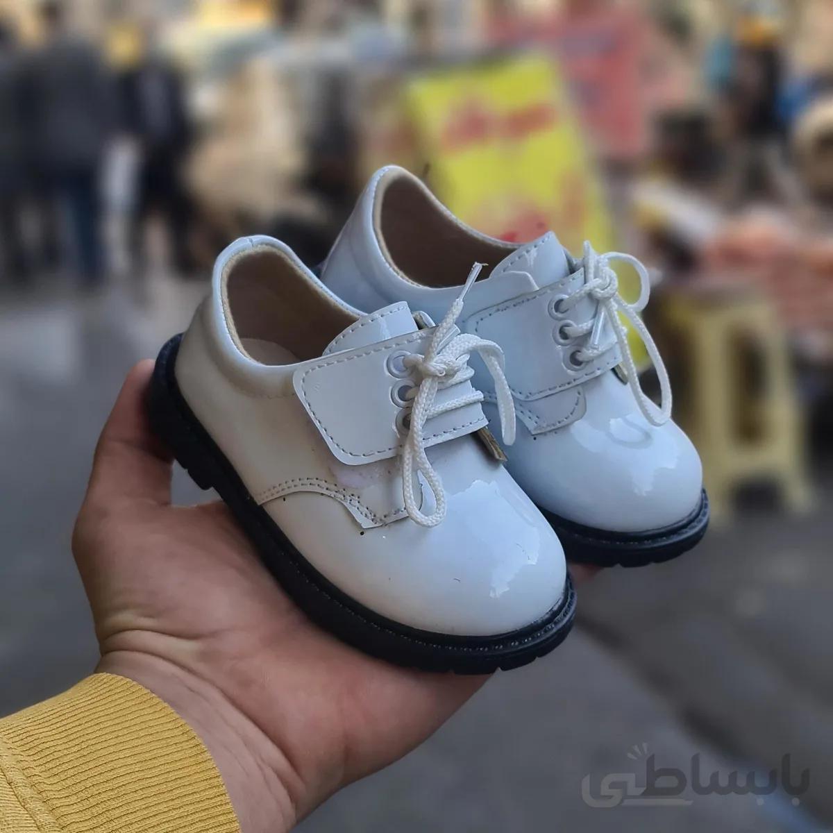 پاپوش مجلسی ورنی سفید رنگ