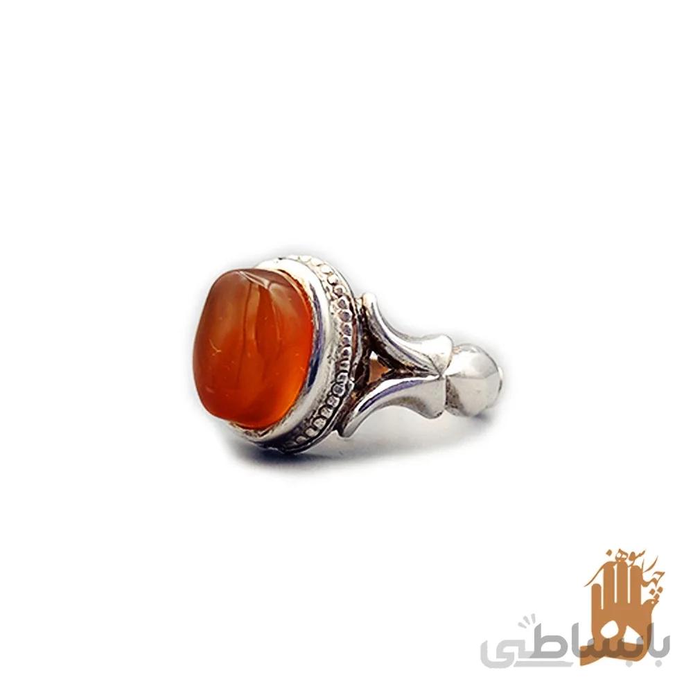 انگشتر صفوی شاخ گاوی نگین عقیق سرخ یمنی
