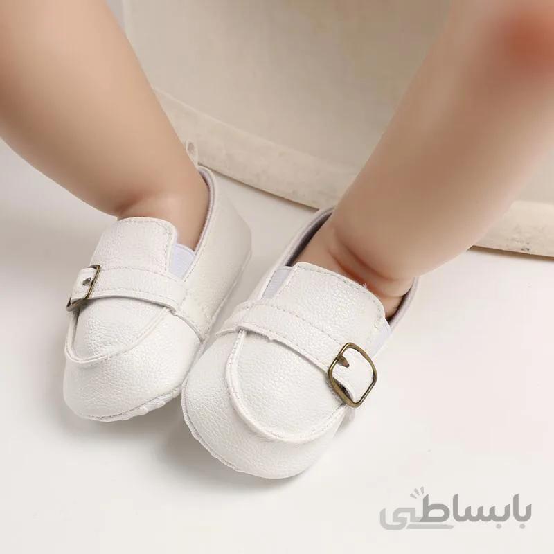 پاپوش کالج سلطنتی سفید