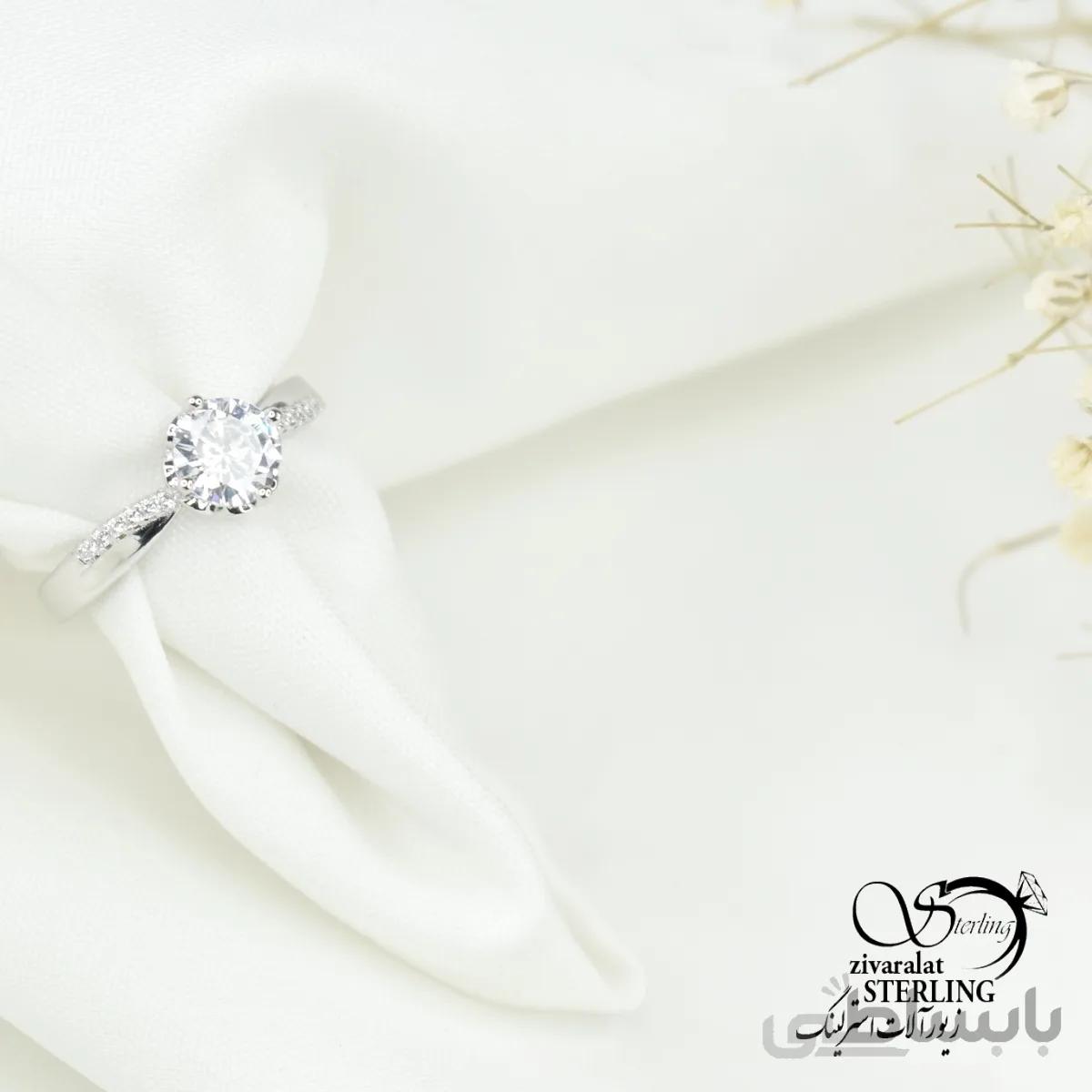انگشتر نقره تک نگین زنانه کد: 5937