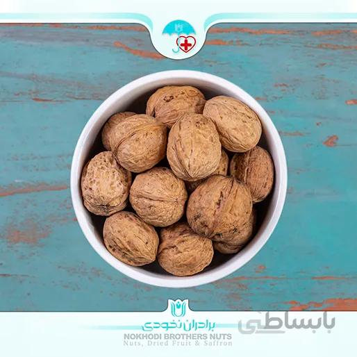 گردو پوست کاغذی درشت ایرانی (درخت جوز) "90% مغز سفید"