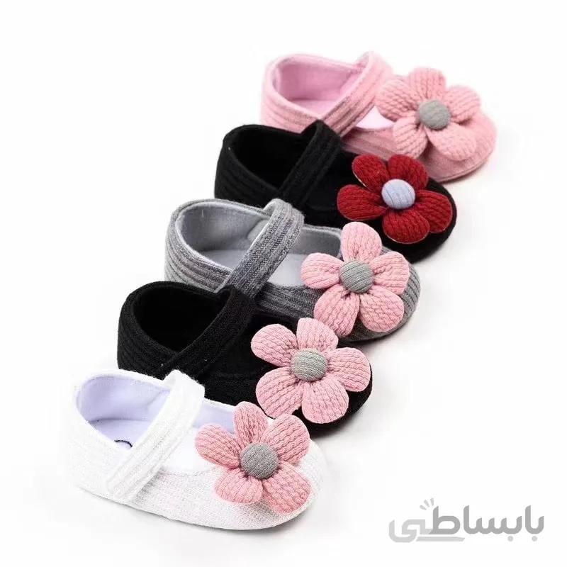 پاپوش نوزادی دخترانه گلدار کبریتی