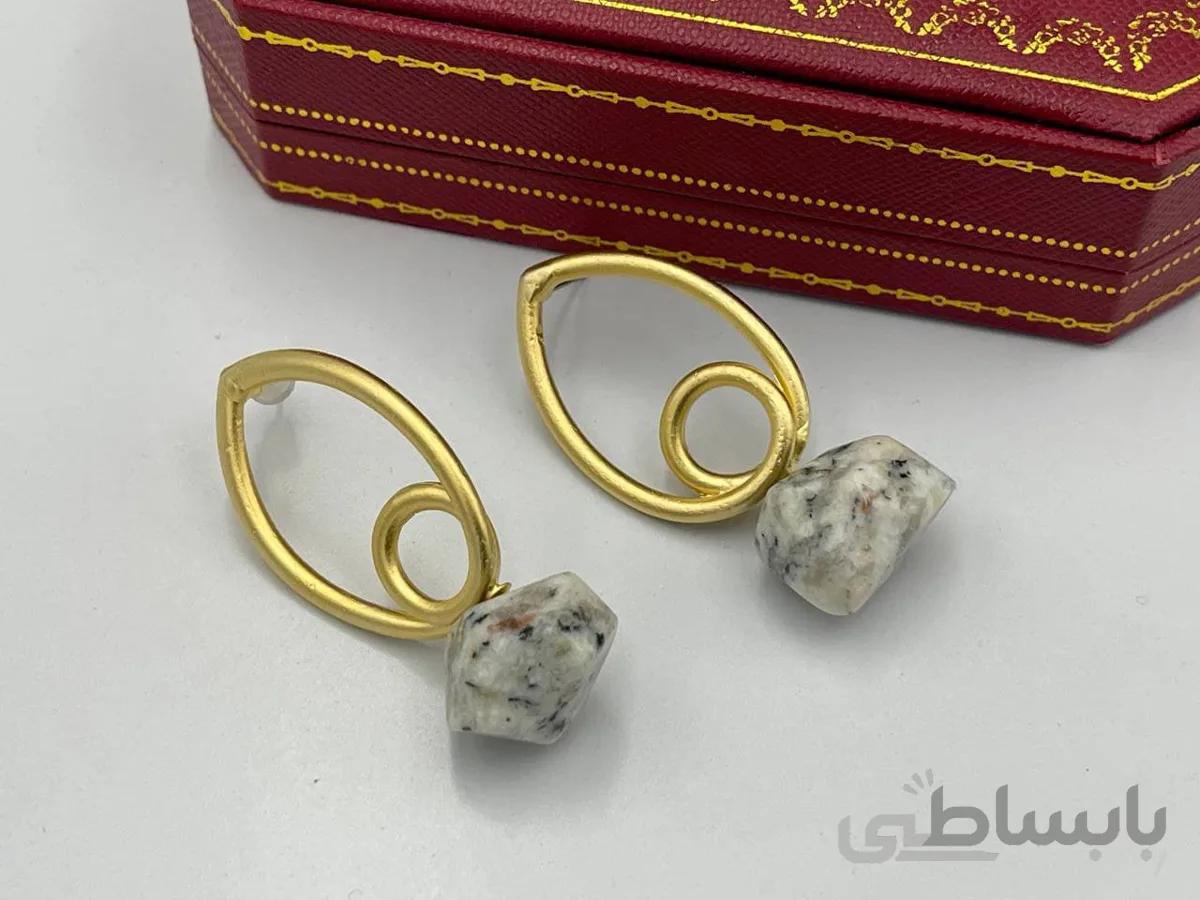 گوشواره خاص با آویز سنگ
