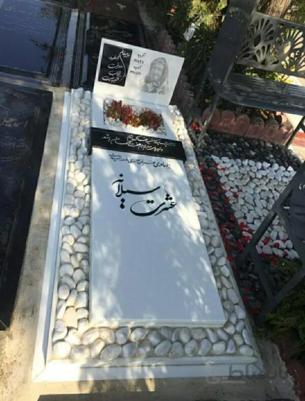 سنگ قبرنانو خارجی