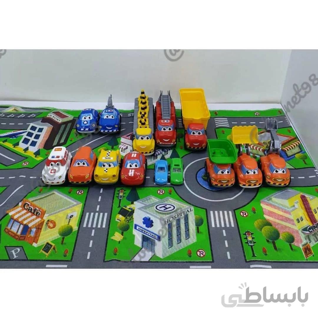 شهر پارچه ای به همراه ۱۴ عدد ماشین
