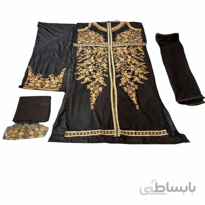 ست مانتو شلوار نیمه دوخته هندی ا لباس هندی به صورت پیشفرض گلدوزی ها انجام شده و مناسب سایز 36 تا 50 است دارای پارچه شلوار و شال هست حریر و استر