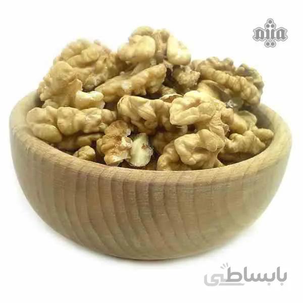 مغز گردو آذرشهر