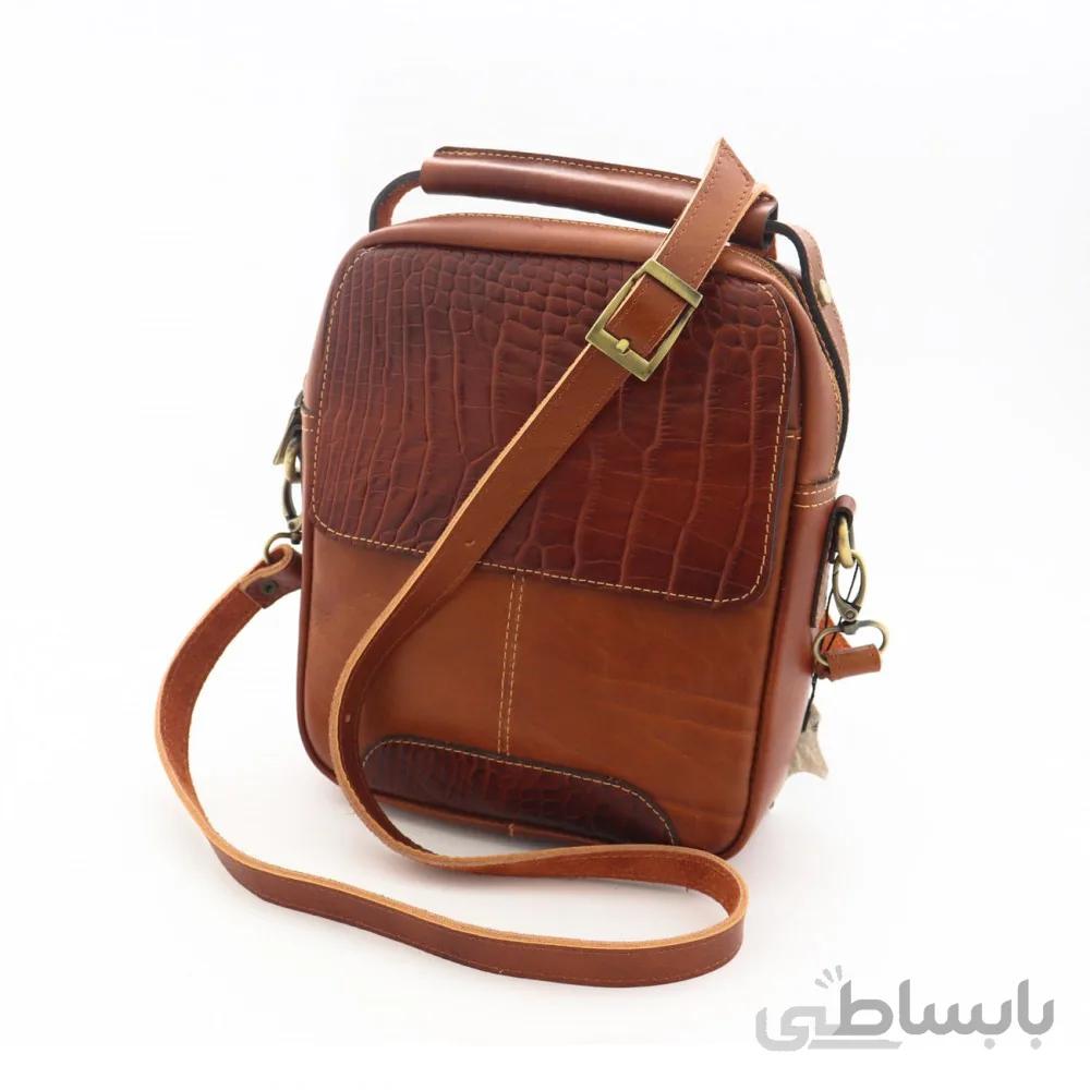 کیف چرم طبیعی اسپورت دستی و دوشی مدل آرتین عسلی