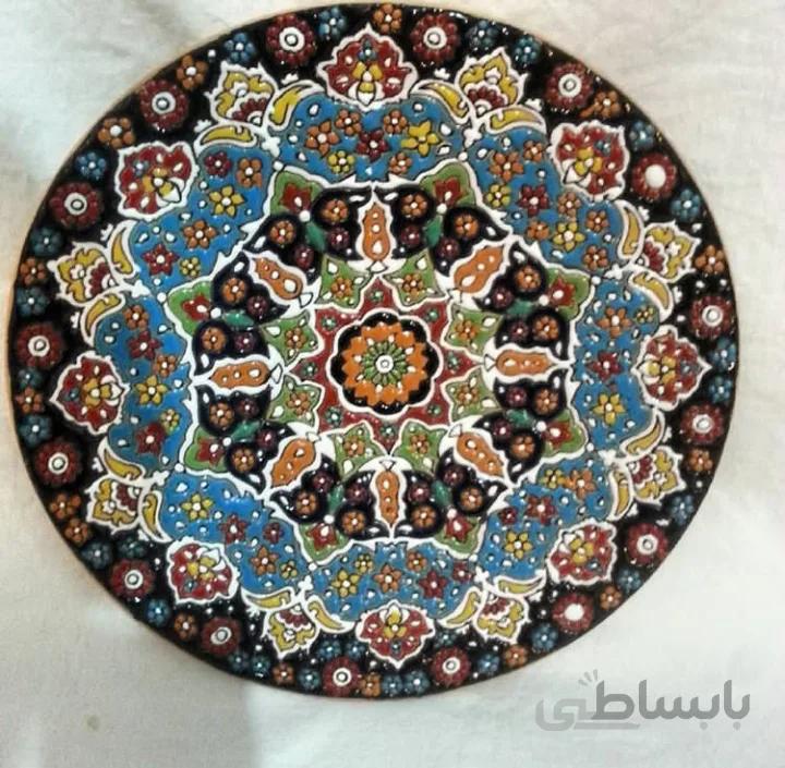 بشقاب میناکاری سفالی سی سانتی کد ۱۰۹۸۹