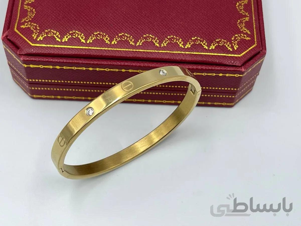 دستبند کارتیر نگین دار طرح لاو