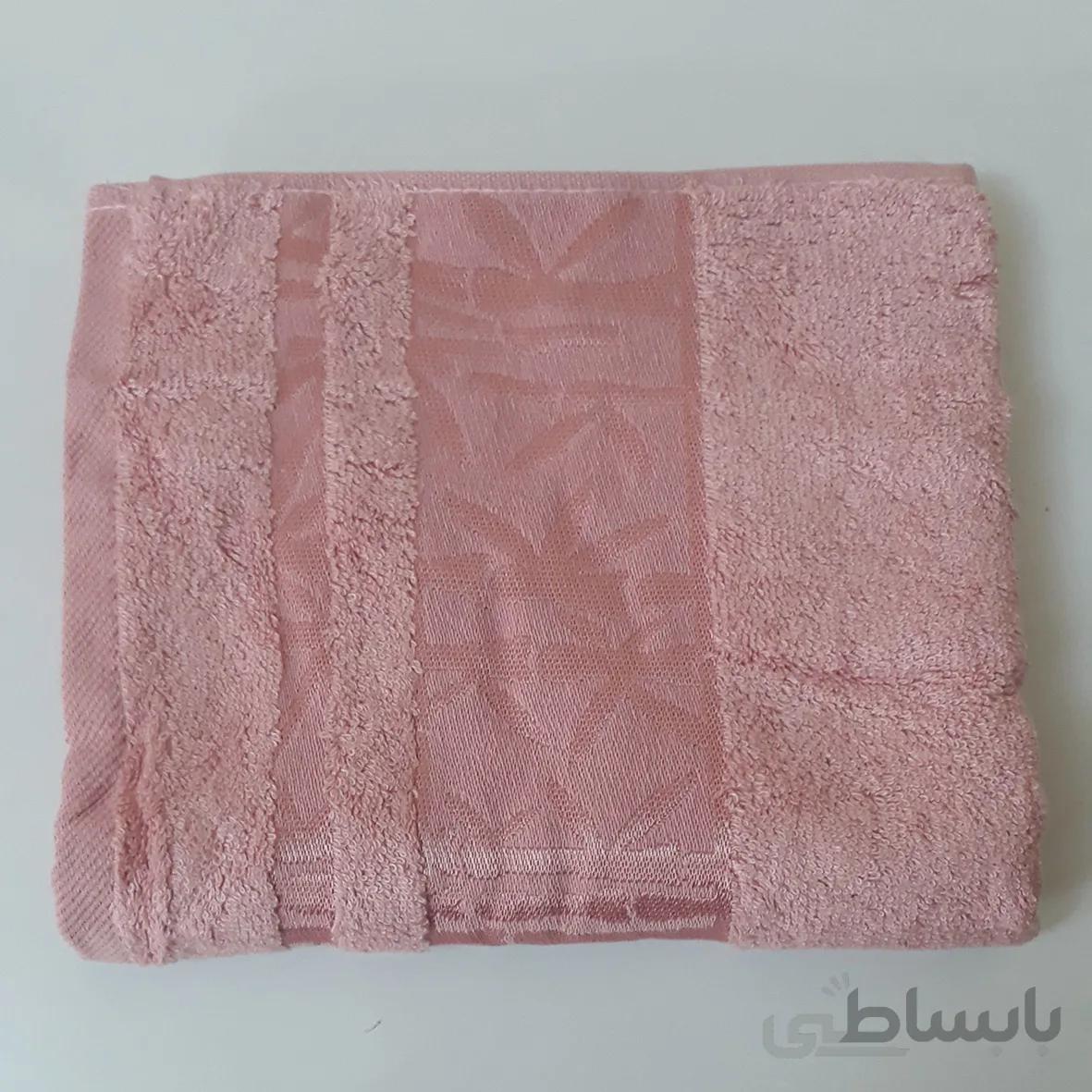 حوله دست و صورت برند ووین رنگ صورتی