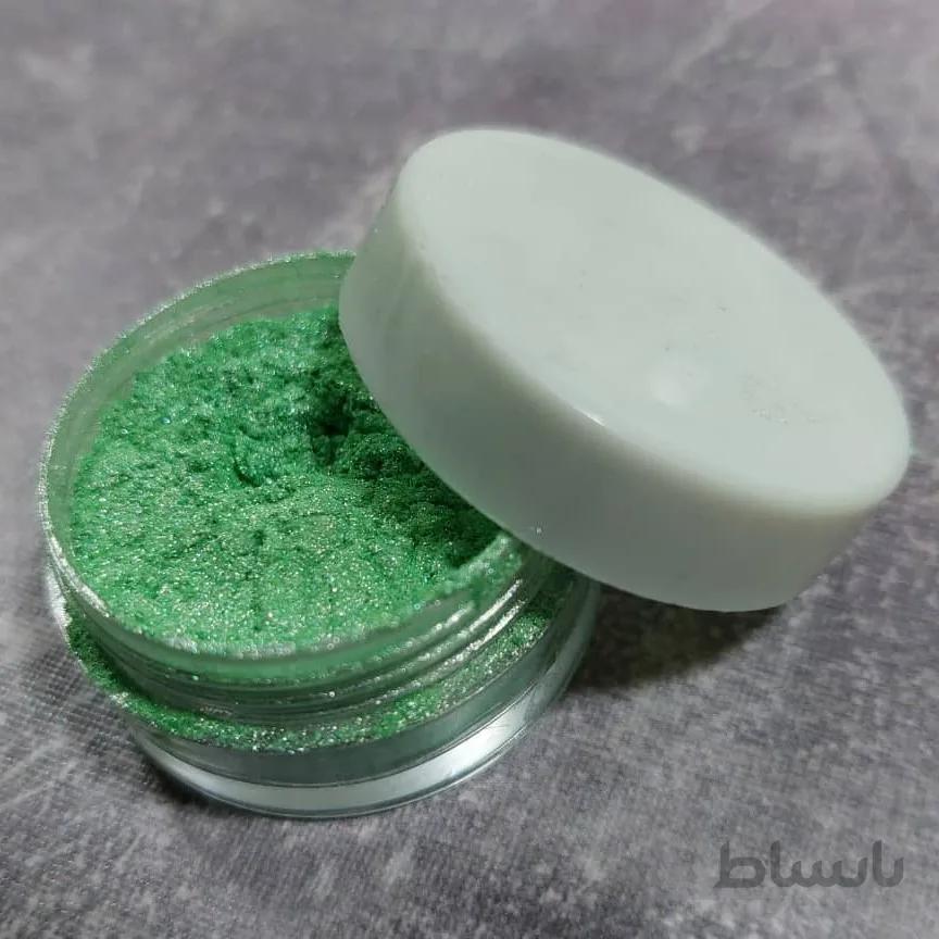 رنگ سبز متالیک روشن