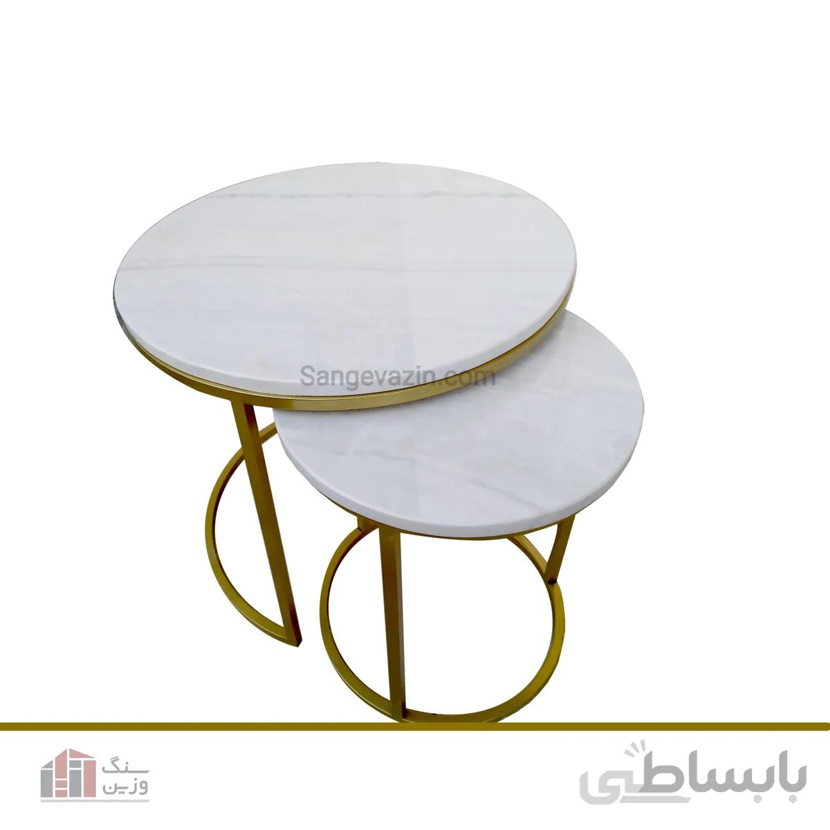میز بزرگ جلو مبلی آویژه