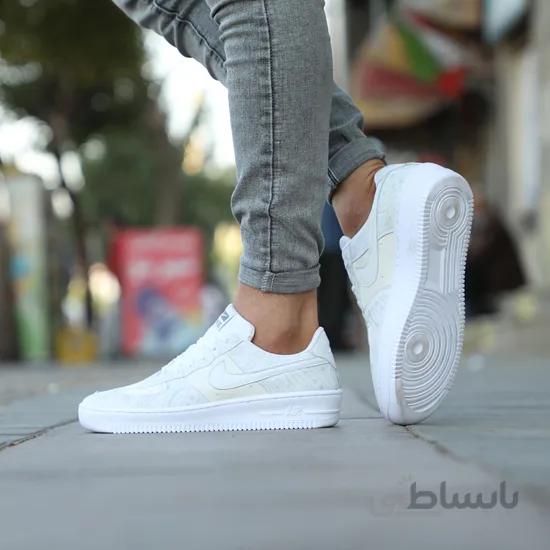 نایک فورس سفید طرح دار کد 67